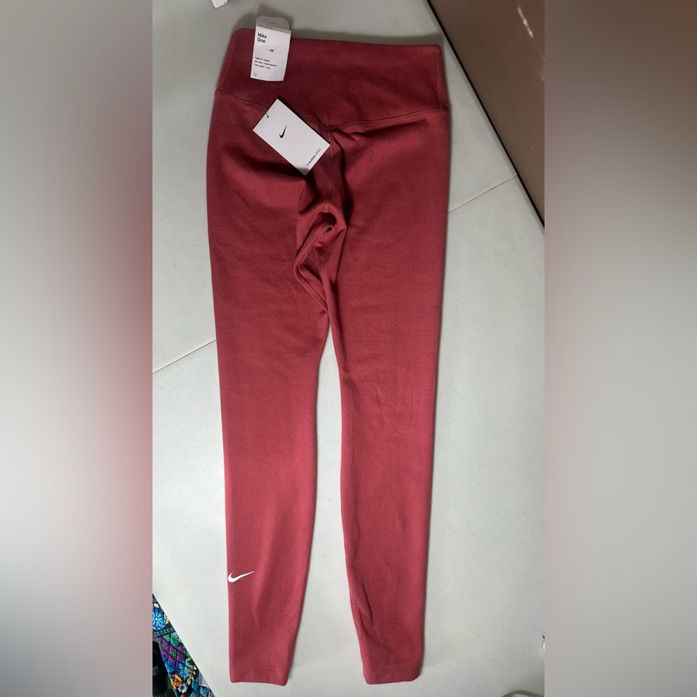 Nike One Therma-FIT Mid-Rise Leggings Canyon Rust NWT Size XS - Picture 12 of 12
